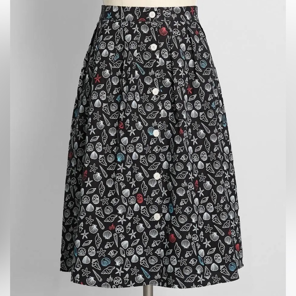 NWT ModCloth Always Turning Heads Pleated Sea Shell Skirt - Picture 1 of 5